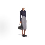 PRADA metal engraved baskets, tote bags, bucket bags, shopping bags, women\'s black style